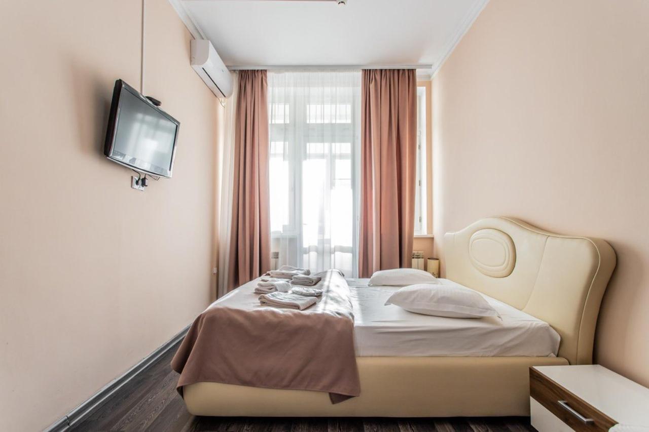Star Rent Hotel Chisinau Exterior foto