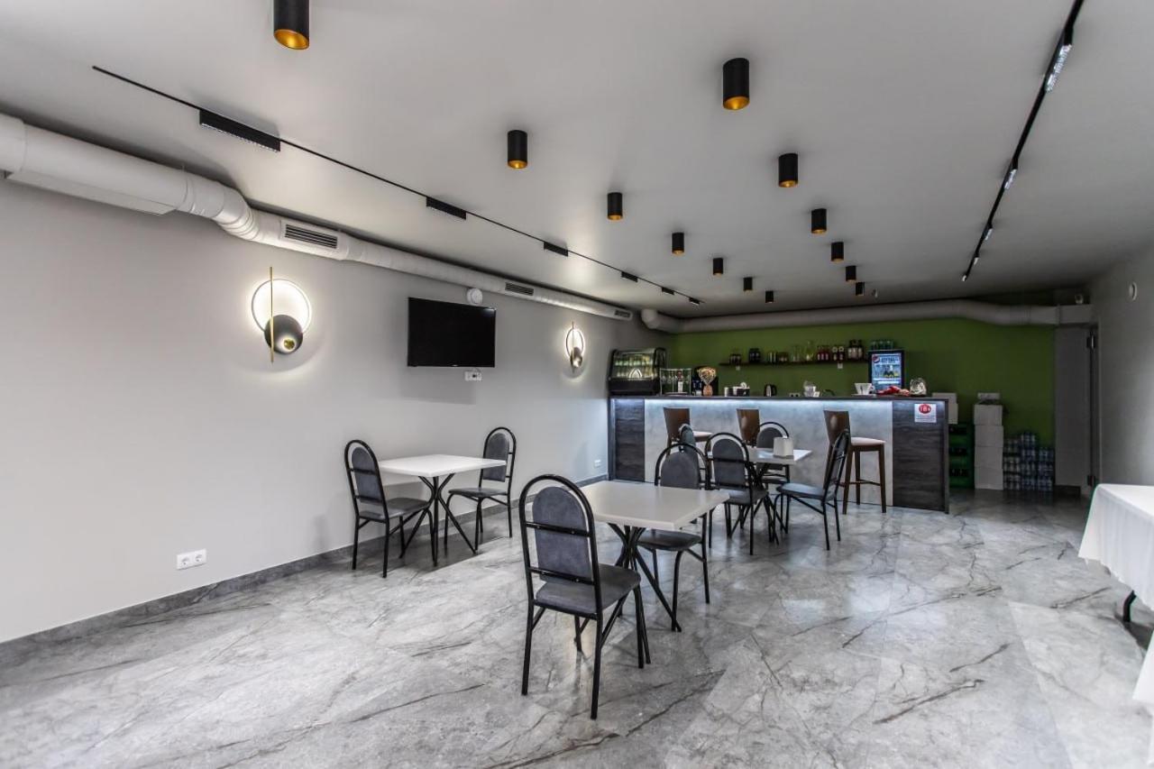Star Rent Hotel Chisinau Exterior foto
